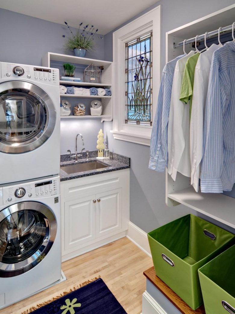 ci-crystal-kitchen-center_laundry-room-with-stained-glass-window-jpg-rend-hgtvcom-966-1288